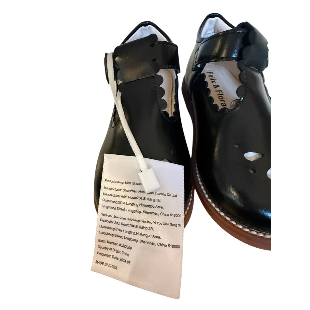 Felix and Flora Black Mary Jane NWT Girls Size 8